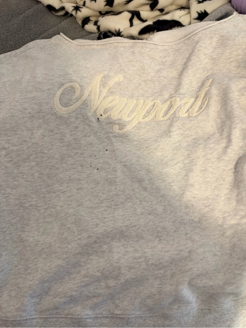 Garage Off-the-Shoulder Light Gray Sweatshirt with Raised Script